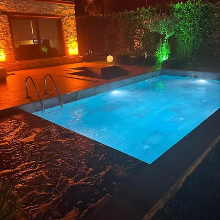 Real Tas2 Villa