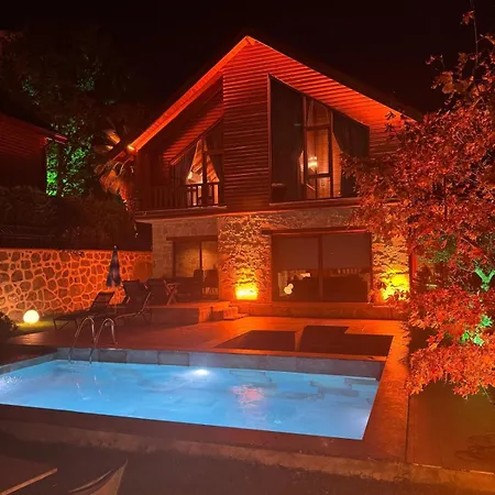 Villa Real Tas2 *
